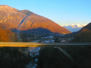 Blick von der Centovalli Bahn Zum Vergrößern: Klick auf das Foto
