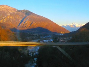 Blick von der Centovalli Bahn Zum Vergrößern: Klick auf das Foto