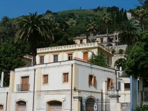 Messina: Villa Pace Zum Vergrößern: Klick auf das Foto