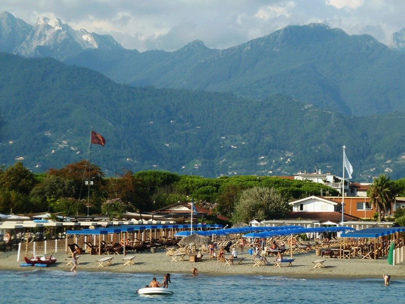 Versilia: Mare e Monti