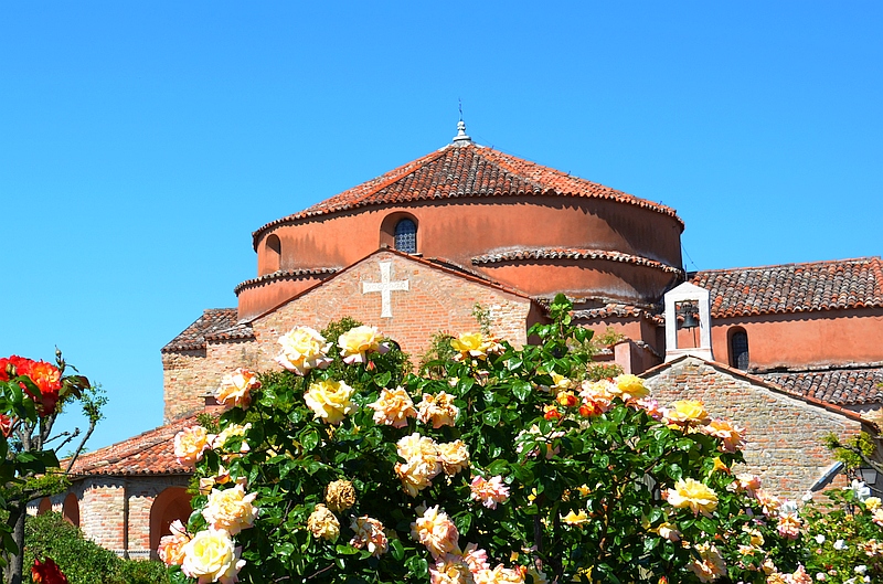 Insel Torcello: das Venedig, wo man die Vögel zwitschern hört