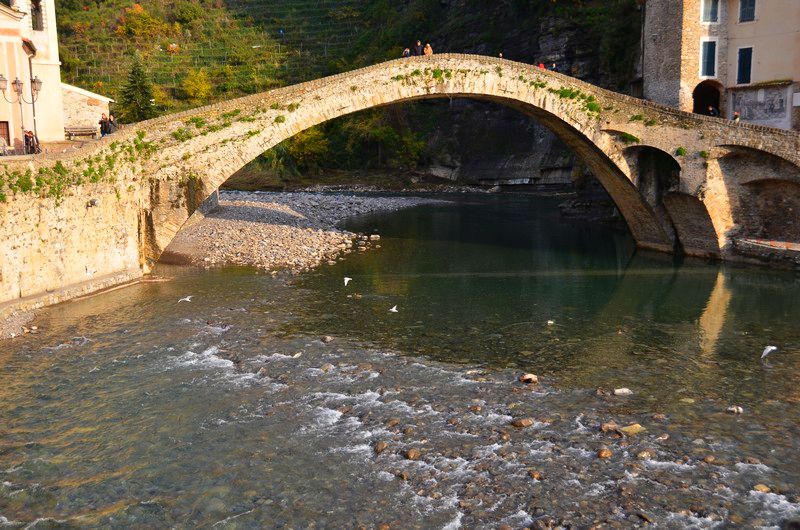 Ligurien: Die „Brücke von Claude Monet“