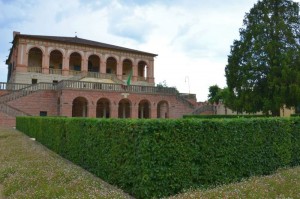 Luvigliano di Torreglia, Villa dei Vescovi