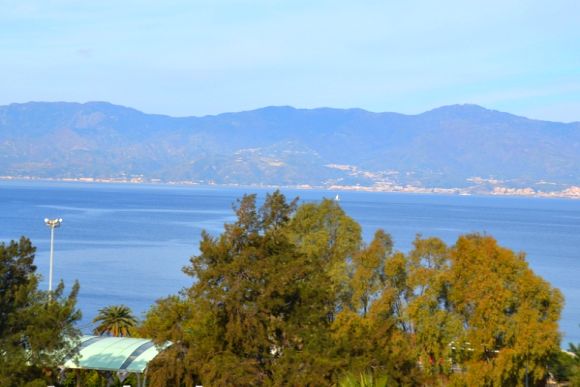 Grand Hotel Excelsior, Zimmer mit Aussicht auf die Meerenge von Messina