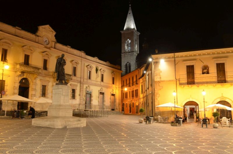 Sulmona ist nicht nur Zuckermandeln